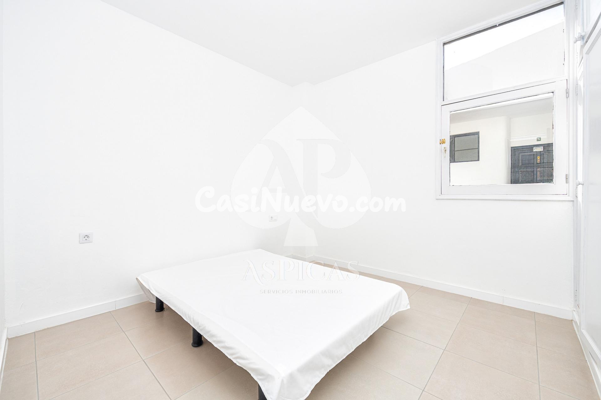 ALQUILER POR TEMPORADA de Exclusivo Apartamento Reformado en - foto 15