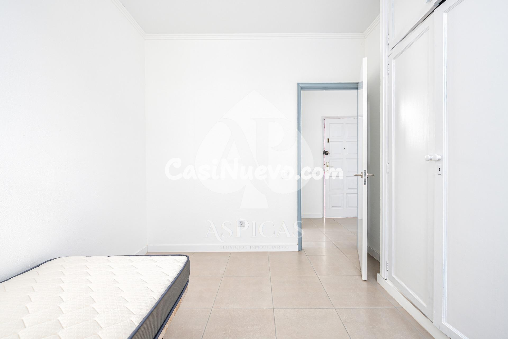 ALQUILER POR TEMPORADA de Exclusivo Apartamento Reformado en - foto 17