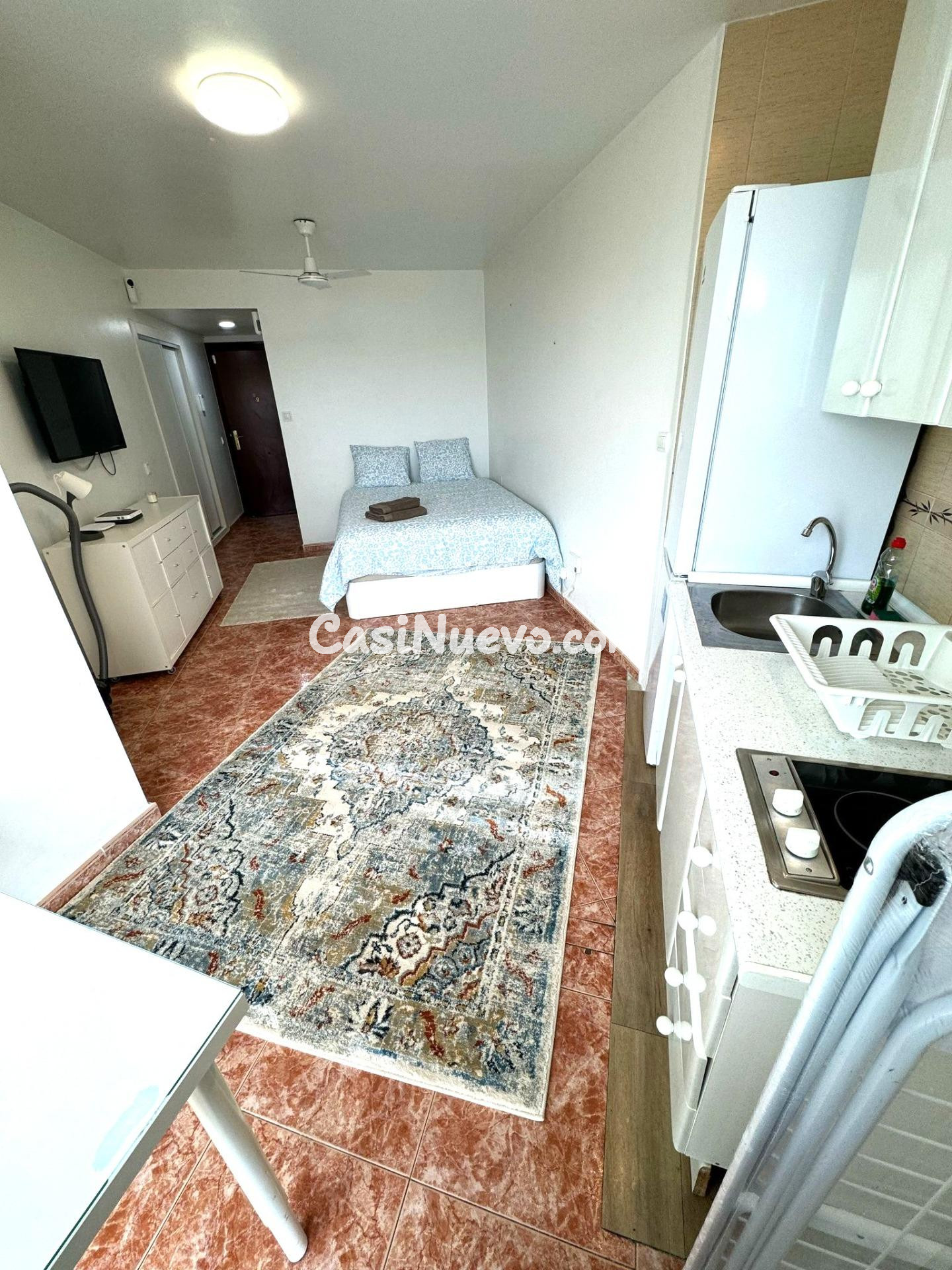 ESTUDIO COQUETO PRIMERA LINEA PLAYA - BENALMÁDENA - foto 8