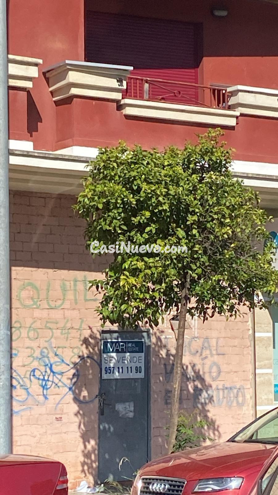 D. LOCAL EN BRUTO CON SALIDA DE HUMOS EN GLORIETA AMADORA - foto 2