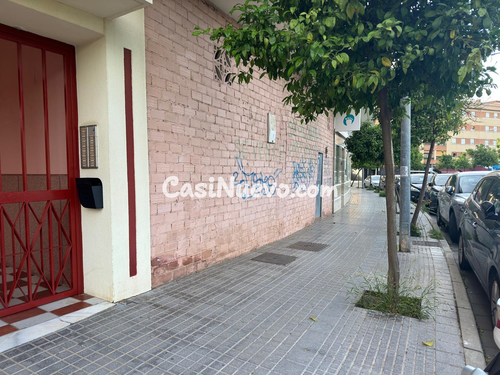 D. LOCAL EN BRUTO CON SALIDA DE HUMOS EN GLORIETA AMADORA - foto 5