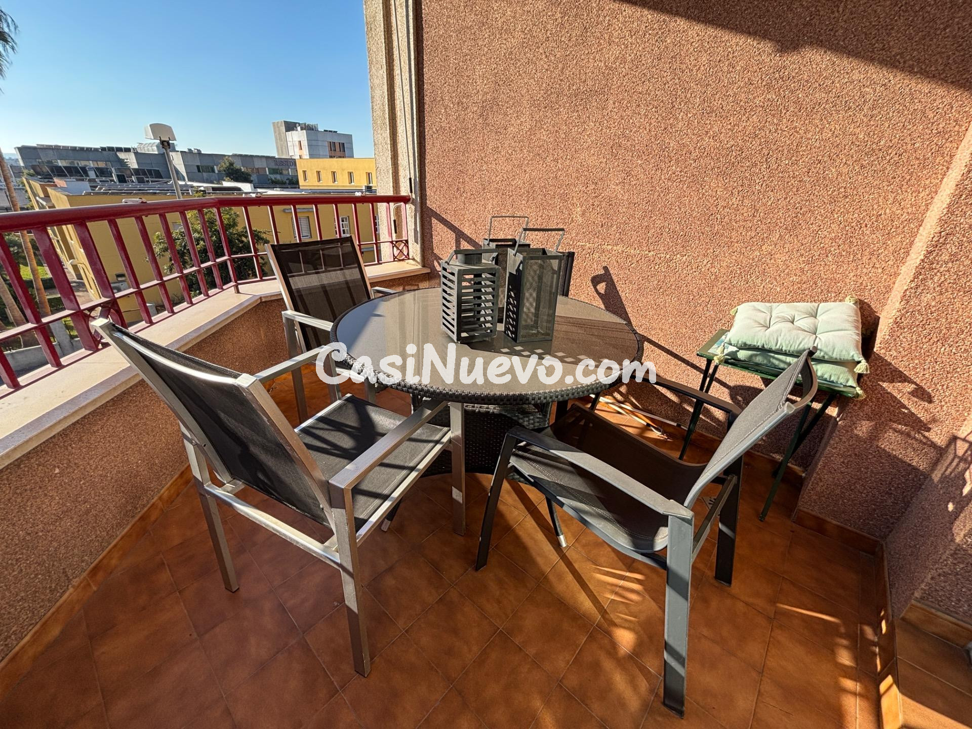 UN 4 DORMITORIOS TOTALMENTE EXTERIOR EN MARÍA LA JUDÍA