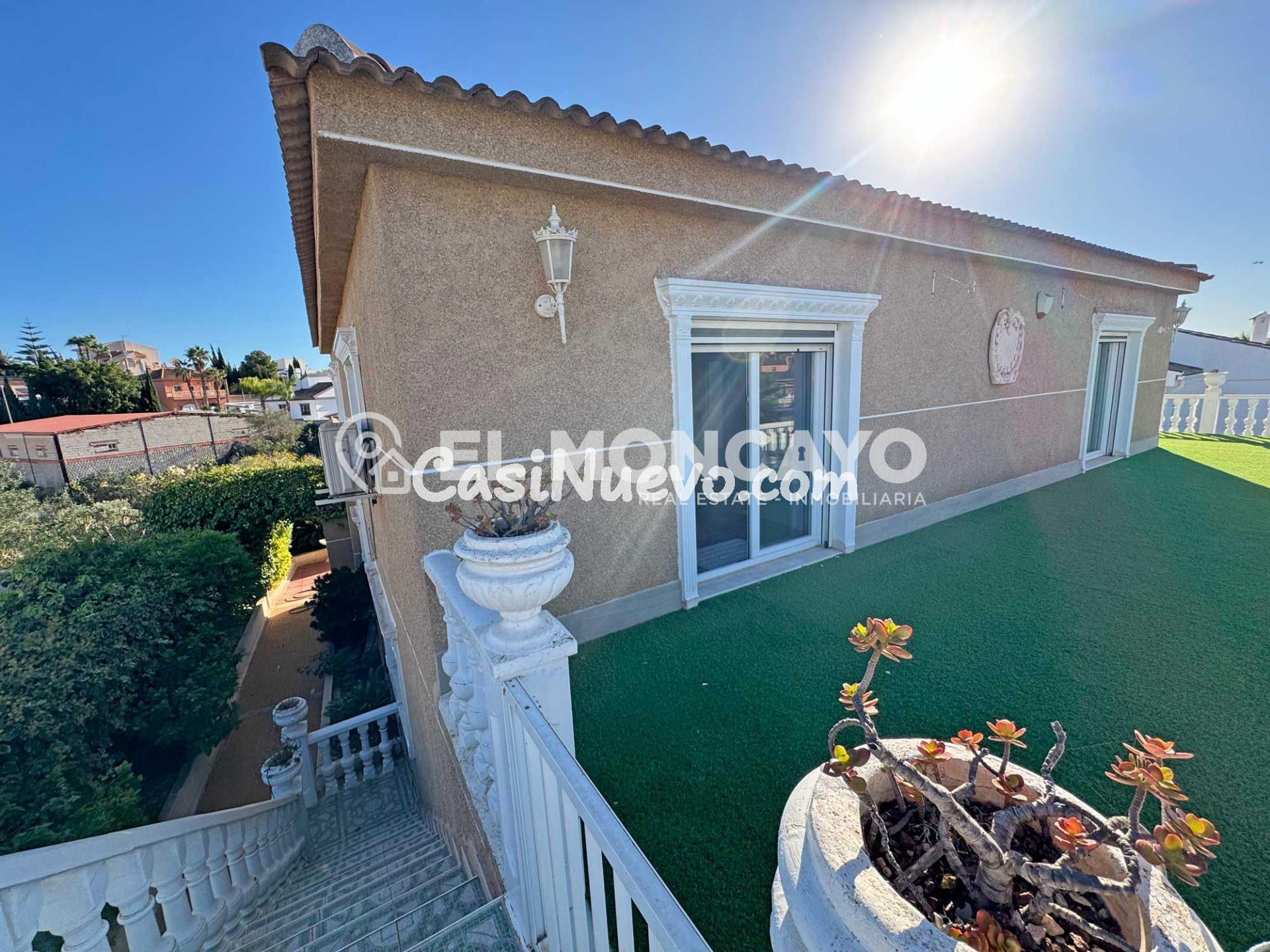 Fantástico chalet independiente con piscina privada en La Ur - foto 25