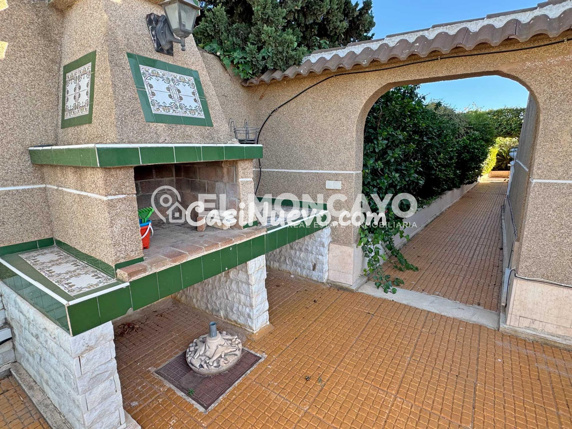 Fantástico chalet independiente con piscina privada en La Ur - foto 28