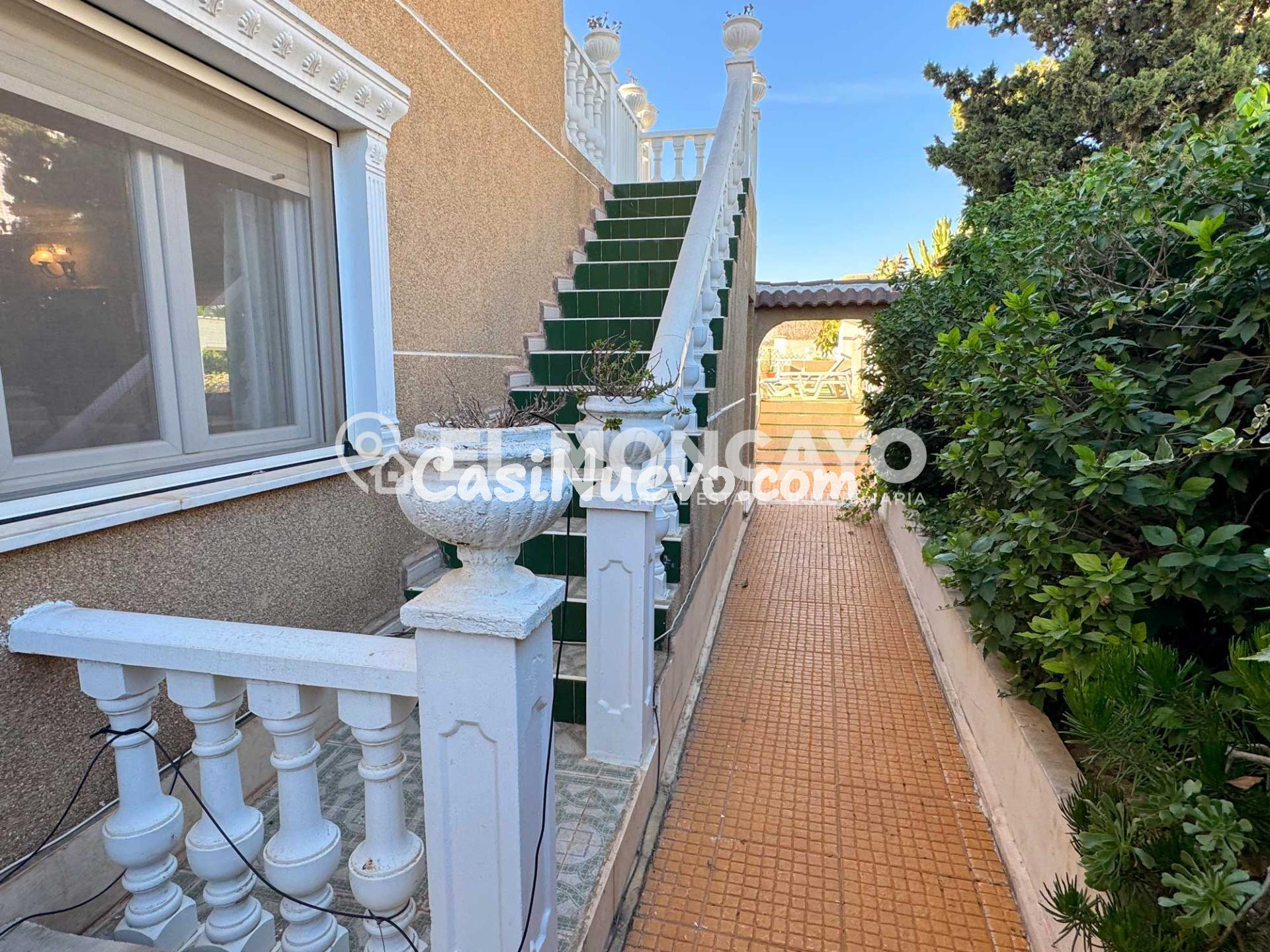 Fantástico chalet independiente con piscina privada en La Ur - foto 29