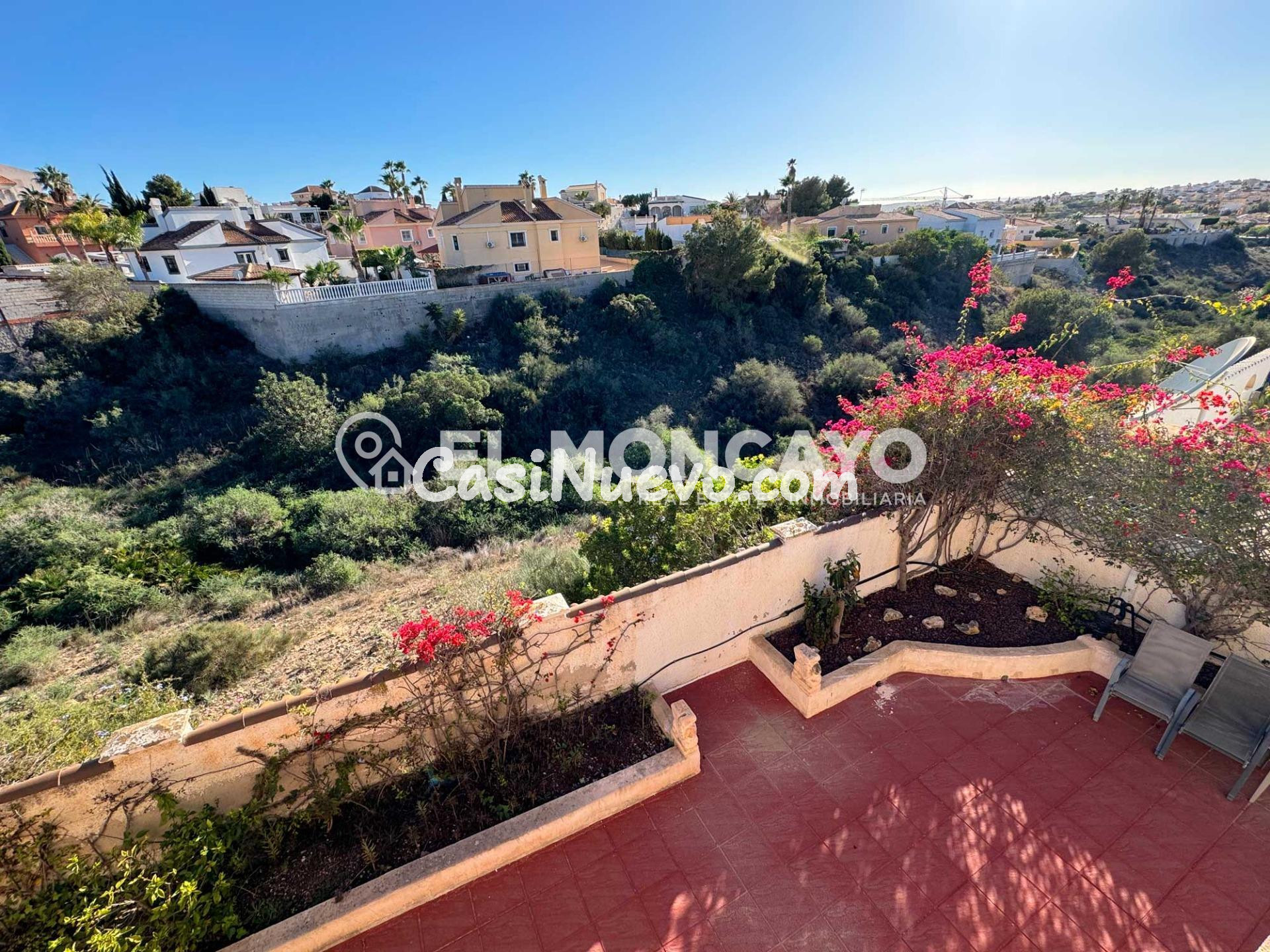 Fantástico chalet independiente con piscina privada en La Ur - foto 36