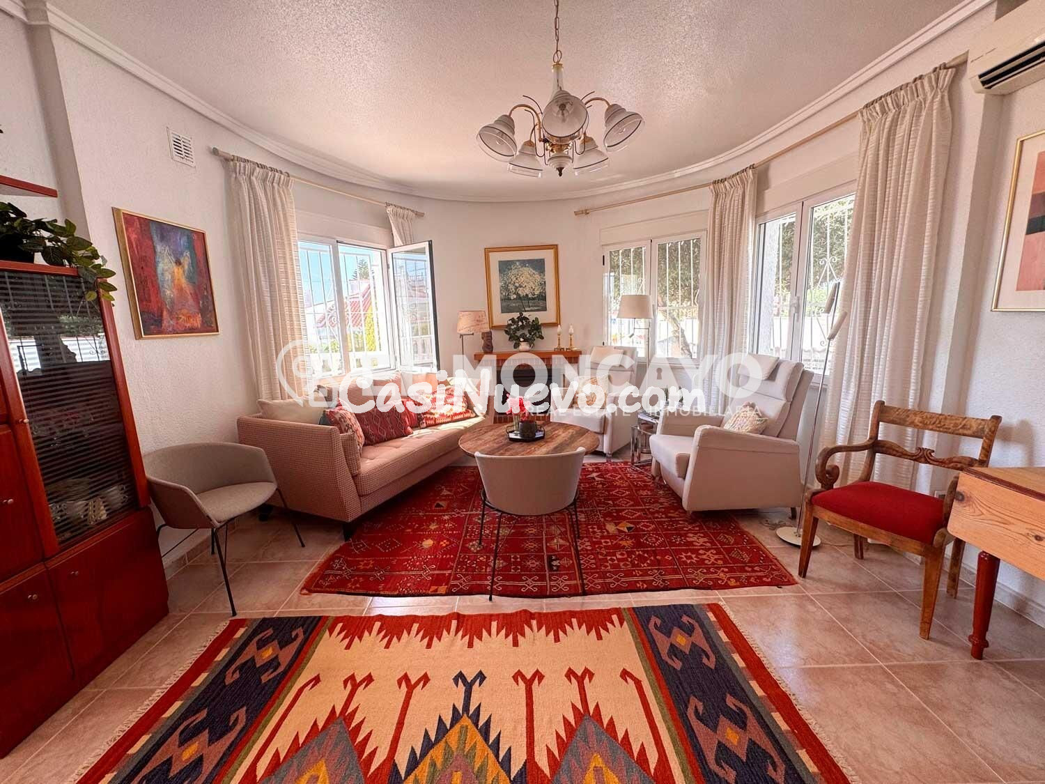 Fantástico chalet independiente con piscina privada en Ciuda - foto 6