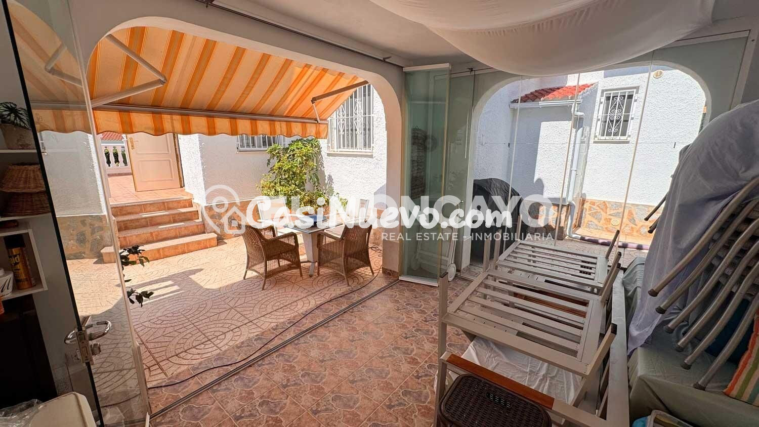 Fantástico chalet independiente con piscina privada en Ciuda - foto 11