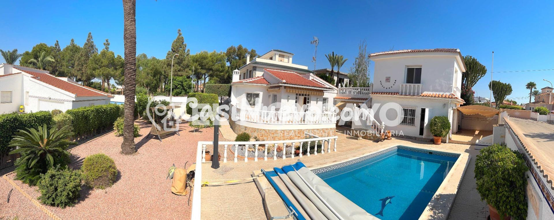 Fantástico chalet independiente con piscina privada en Ciuda - foto 27