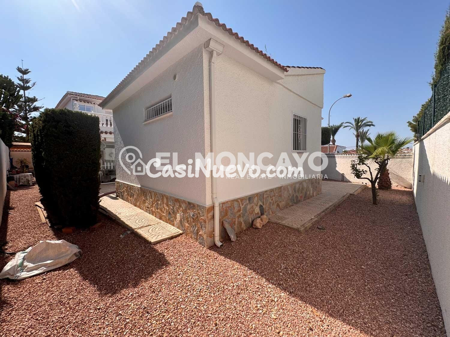 Fantástico chalet independiente con piscina privada en Ciuda - foto 28