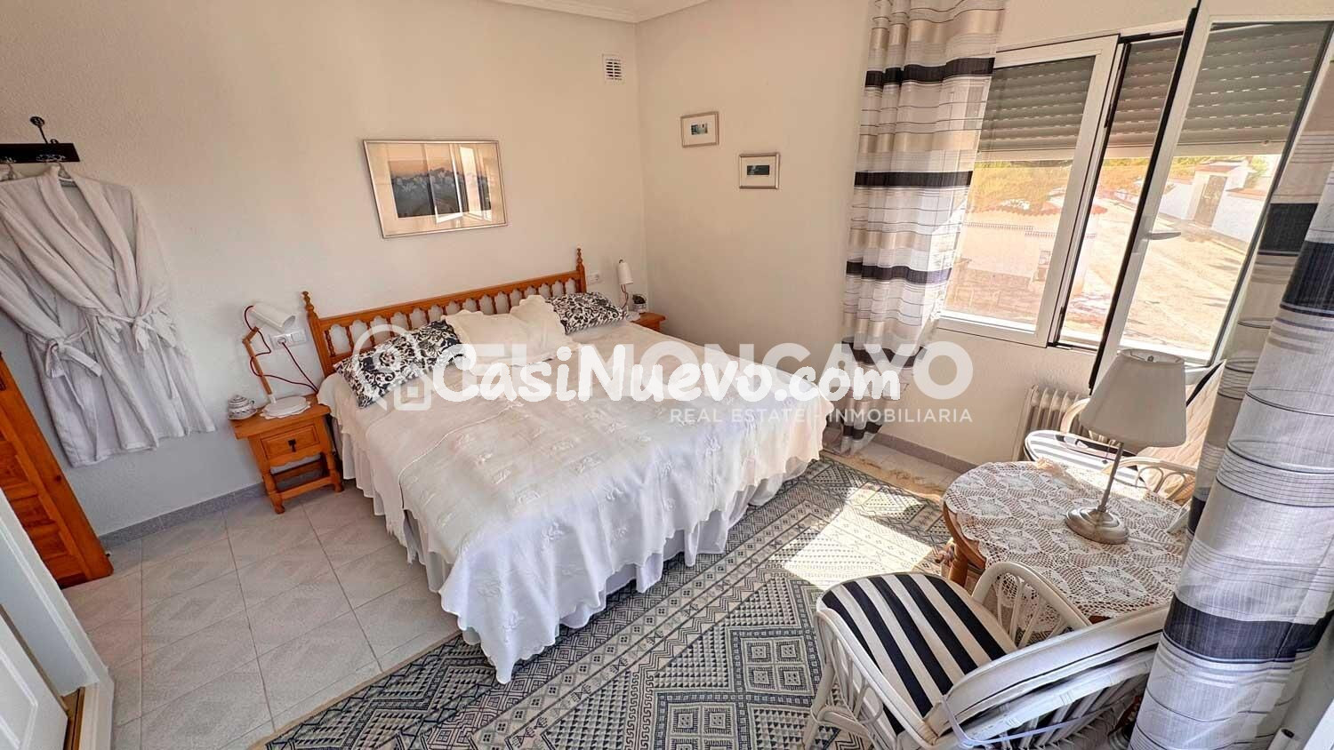 Fantástico chalet independiente con piscina privada en Ciuda - foto 35