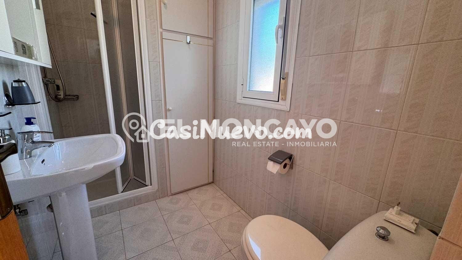 Fantástico chalet independiente con piscina privada en Ciuda - foto 37