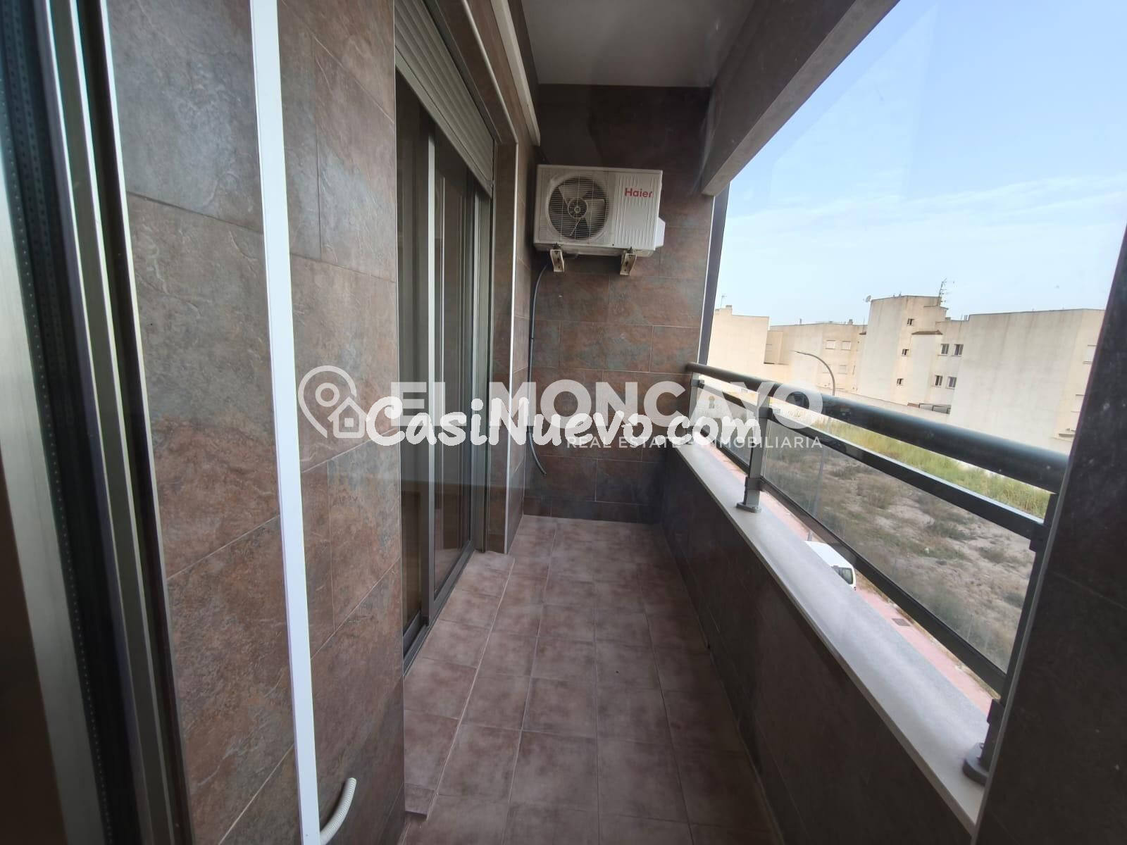 Fantástico apartamento recién reformado con terraza en San I - foto 2