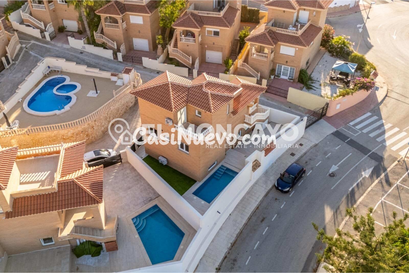 Fantástico chalet independiente de obra nueva con piscina pr - foto 4