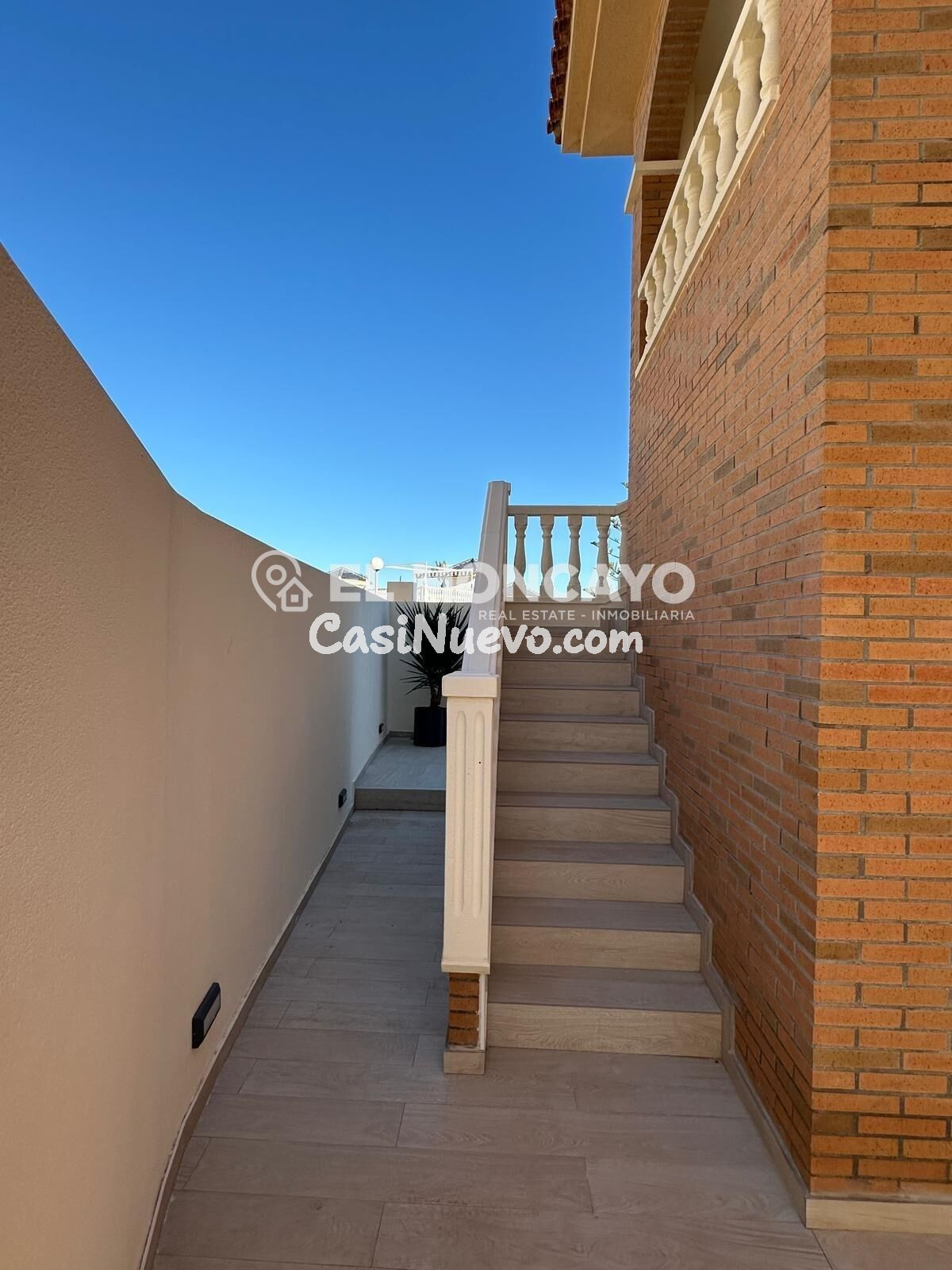 Fantástico chalet independiente de obra nueva con piscina pr - foto 11