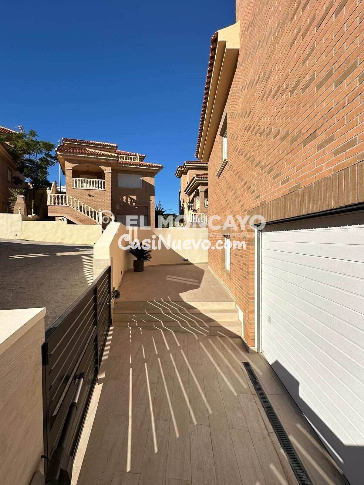 Fantástico chalet independiente de obra nueva con piscina pr - foto 12