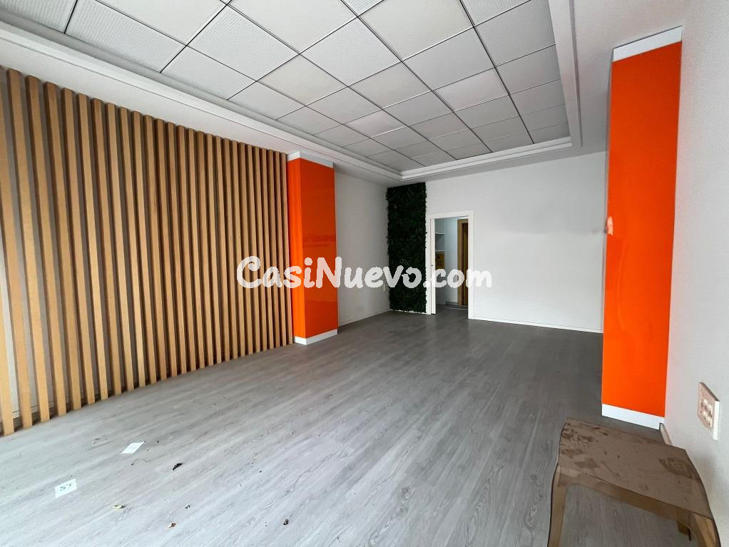 Fantástico local comercial listo para su uso en pleno centro - foto 4