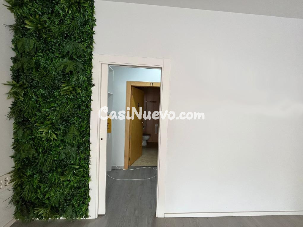 Fantástico local comercial listo para su uso en pleno centro - foto 6