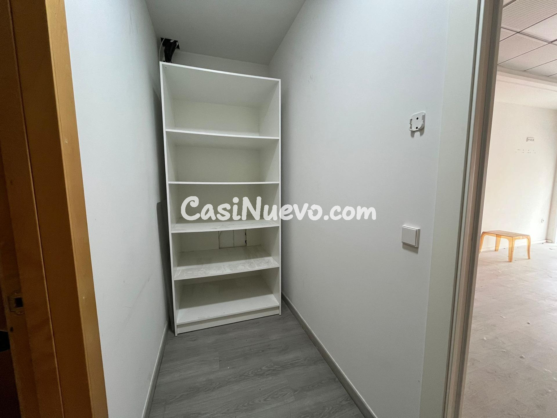 Fantástico local comercial listo para su uso en pleno centro - foto 7