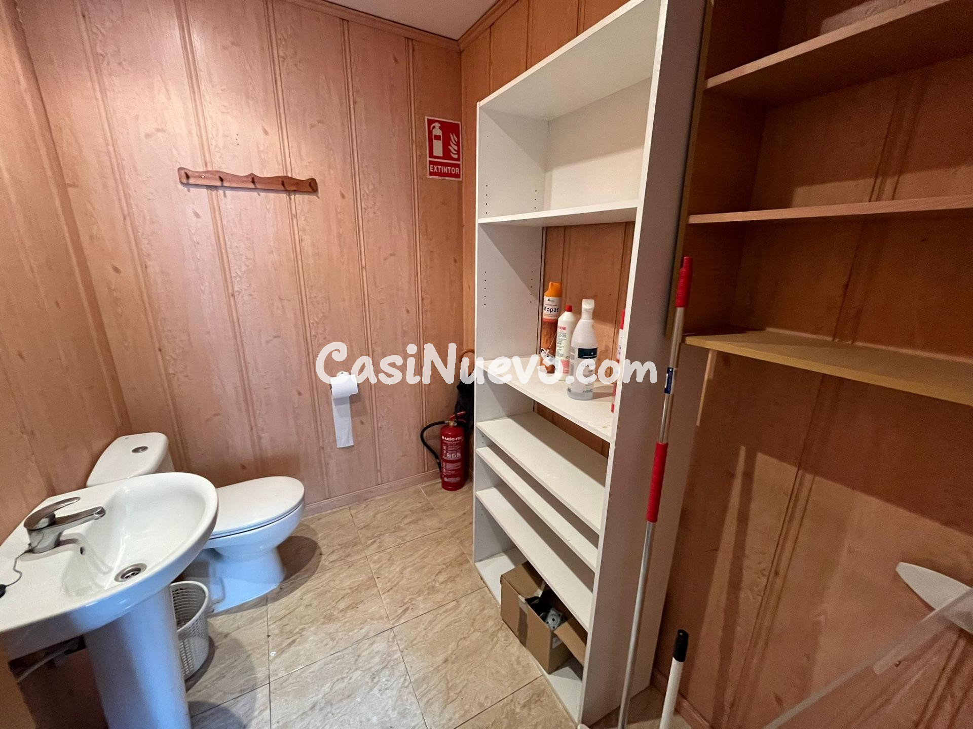 Fantástico local comercial listo para su uso en pleno centro - foto 9