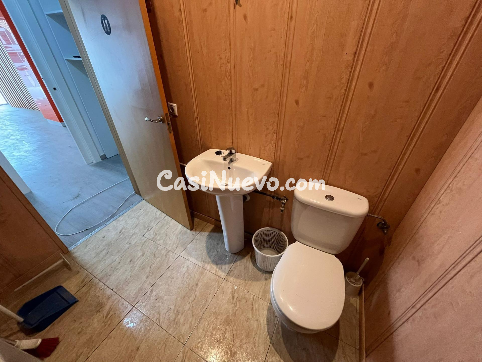 Fantástico local comercial listo para su uso en pleno centro - foto 10