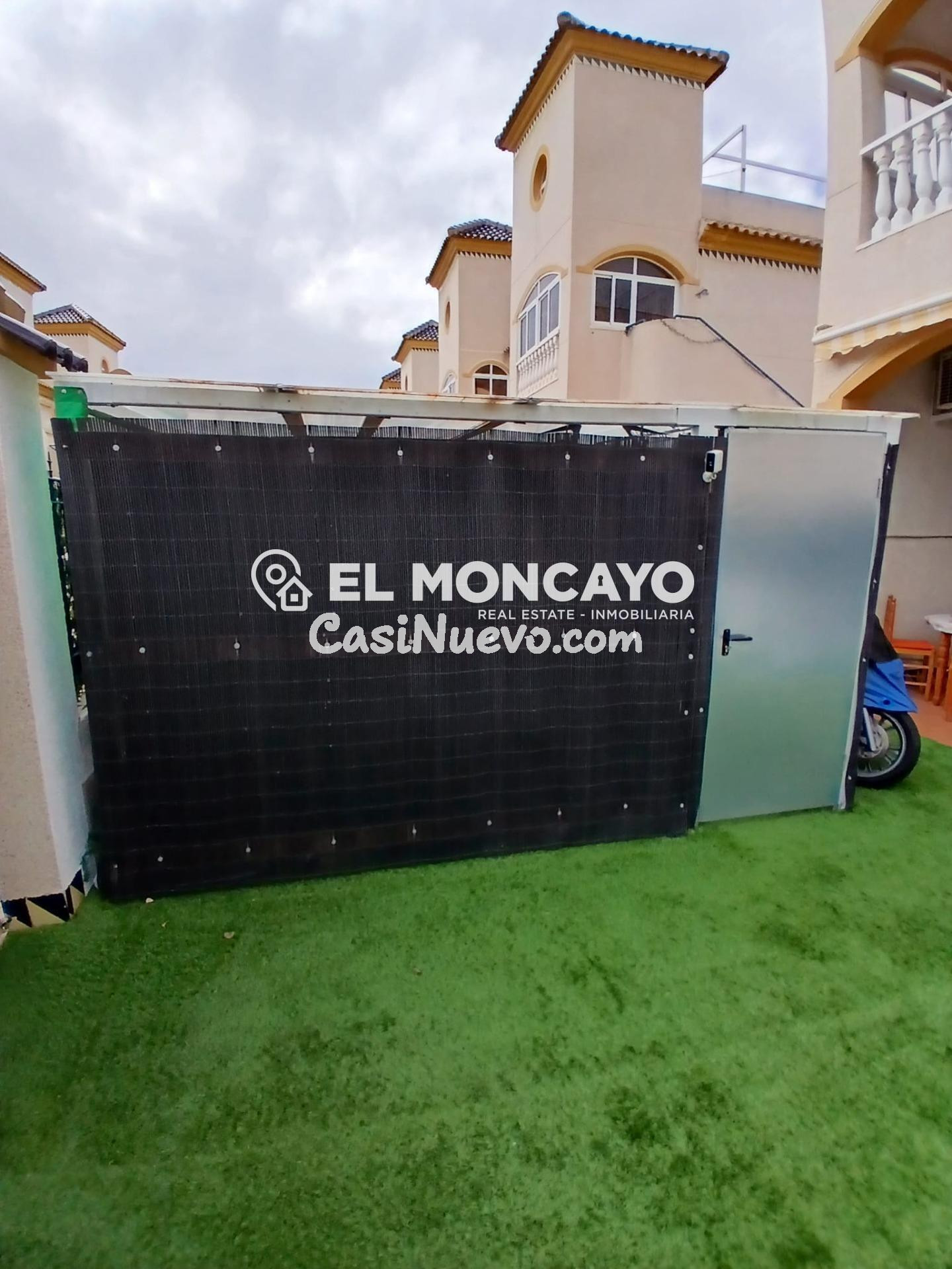 Fantástico bungalow planta baja con jardín en Urbanización E - foto 6