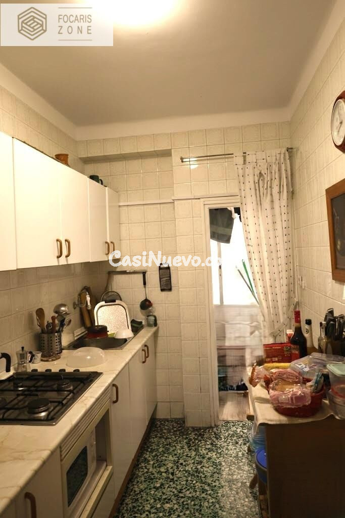 CÉNTRICO PISO EN MÁLAGA - foto 12