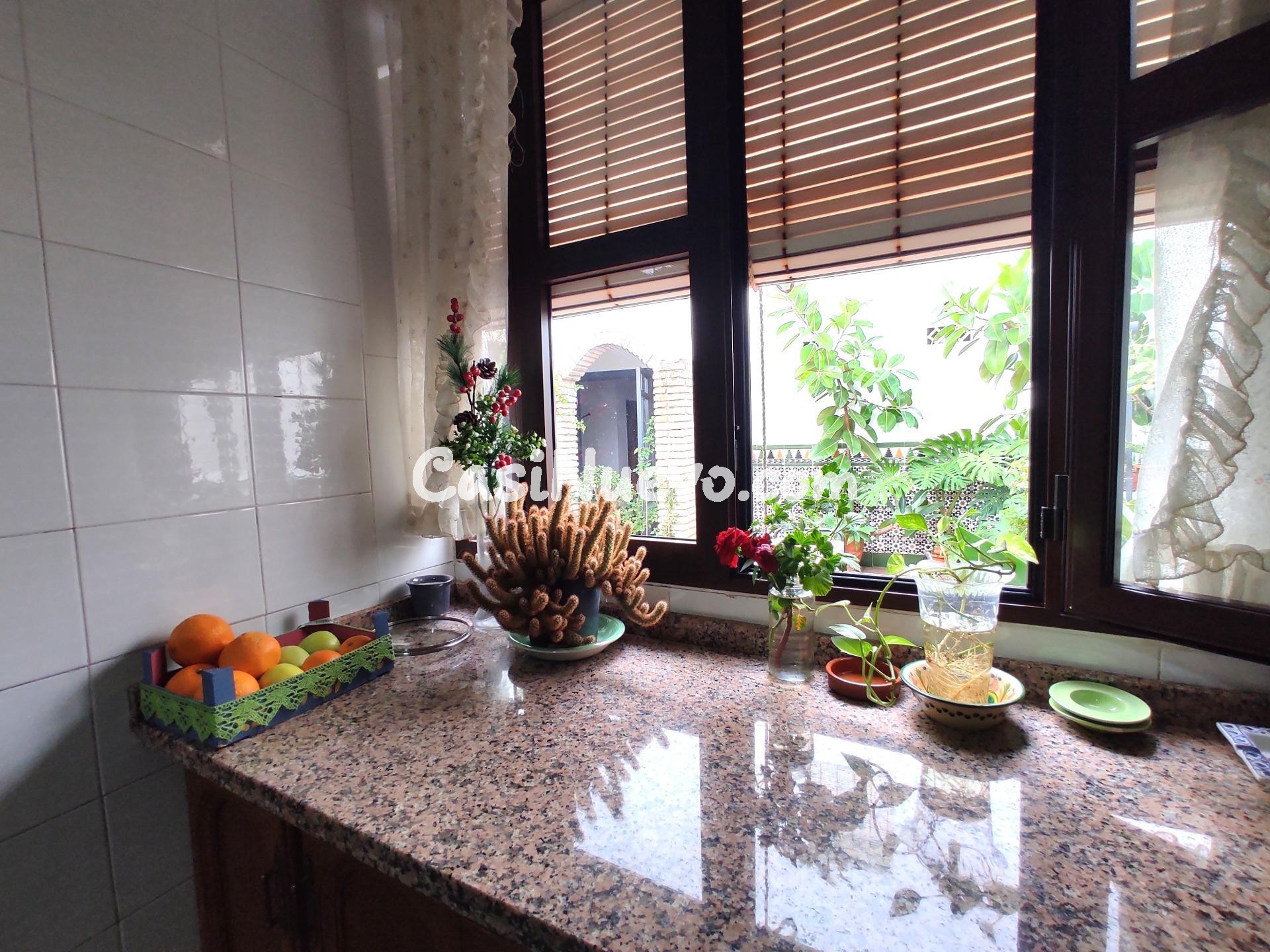 "Tu Hogar Soñado en Santa Marina: Encanto y Tradición en el  - foto 16