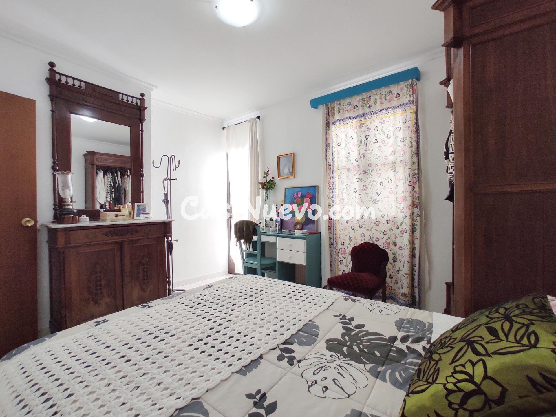 "Tu Hogar Soñado en Santa Marina: Encanto y Tradición en el  - foto 20