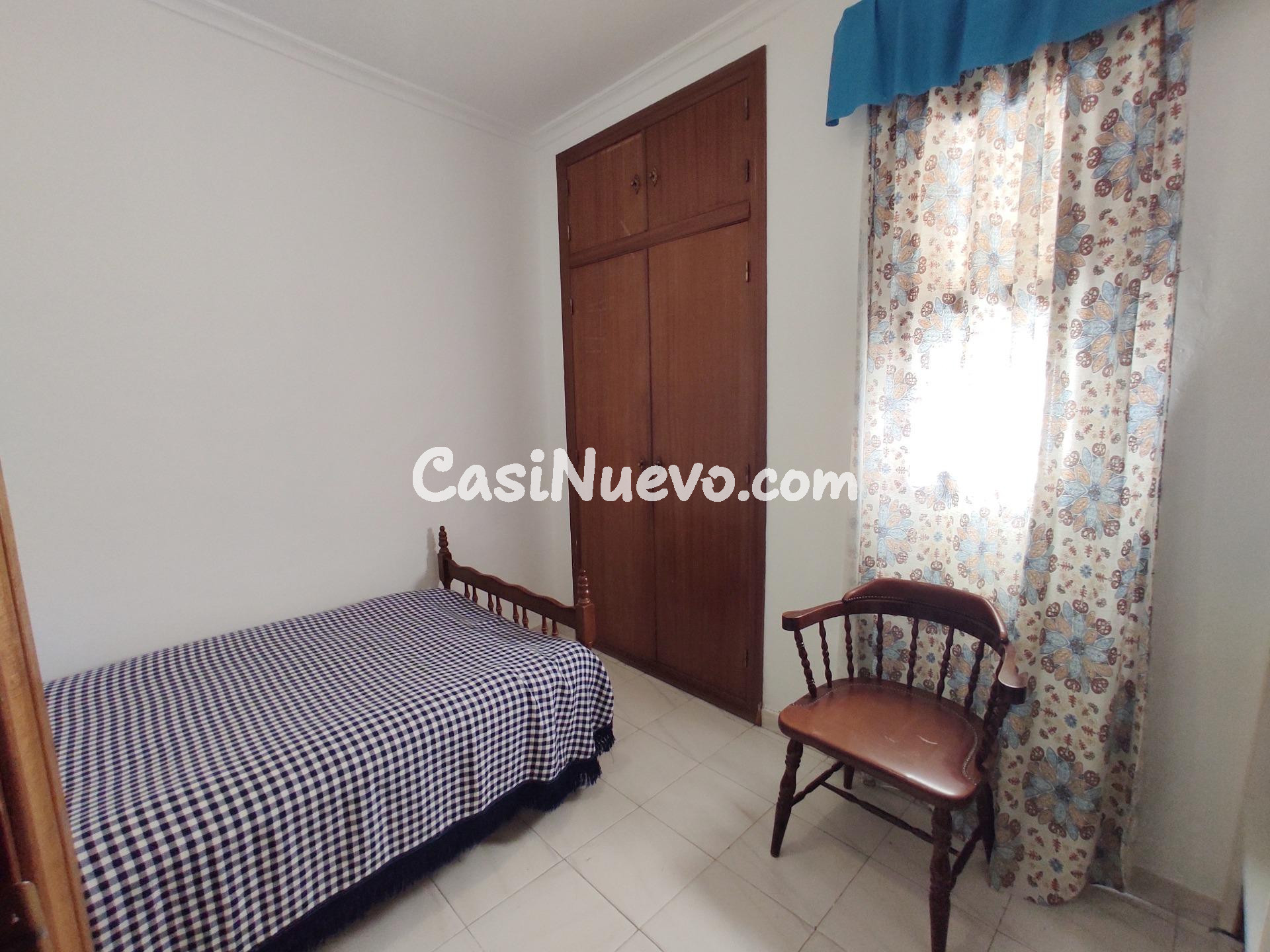 "Tu Hogar Soñado en Santa Marina: Encanto y Tradición en el  - foto 28