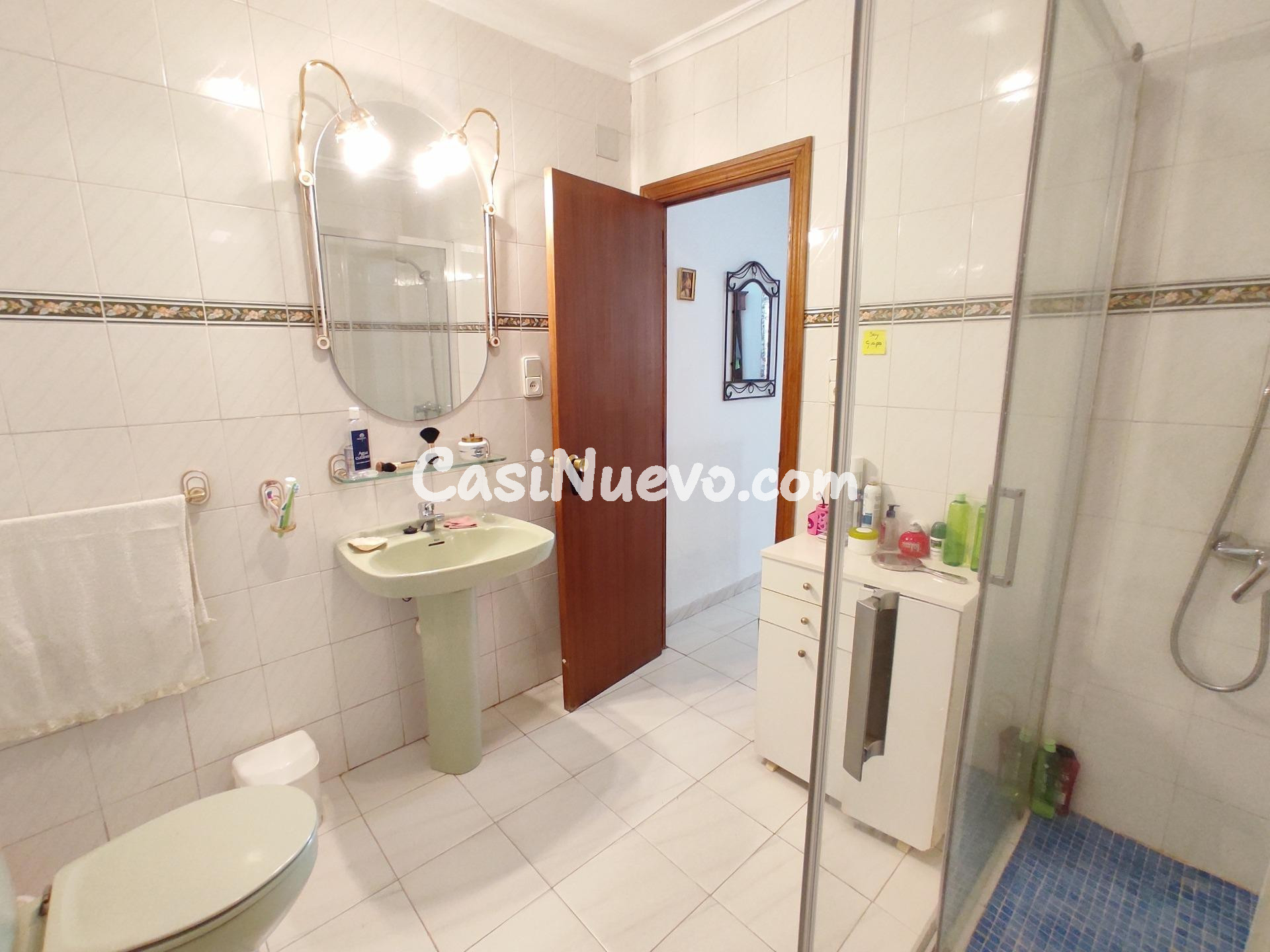 "Tu Hogar Soñado en Santa Marina: Encanto y Tradición en el  - foto 34