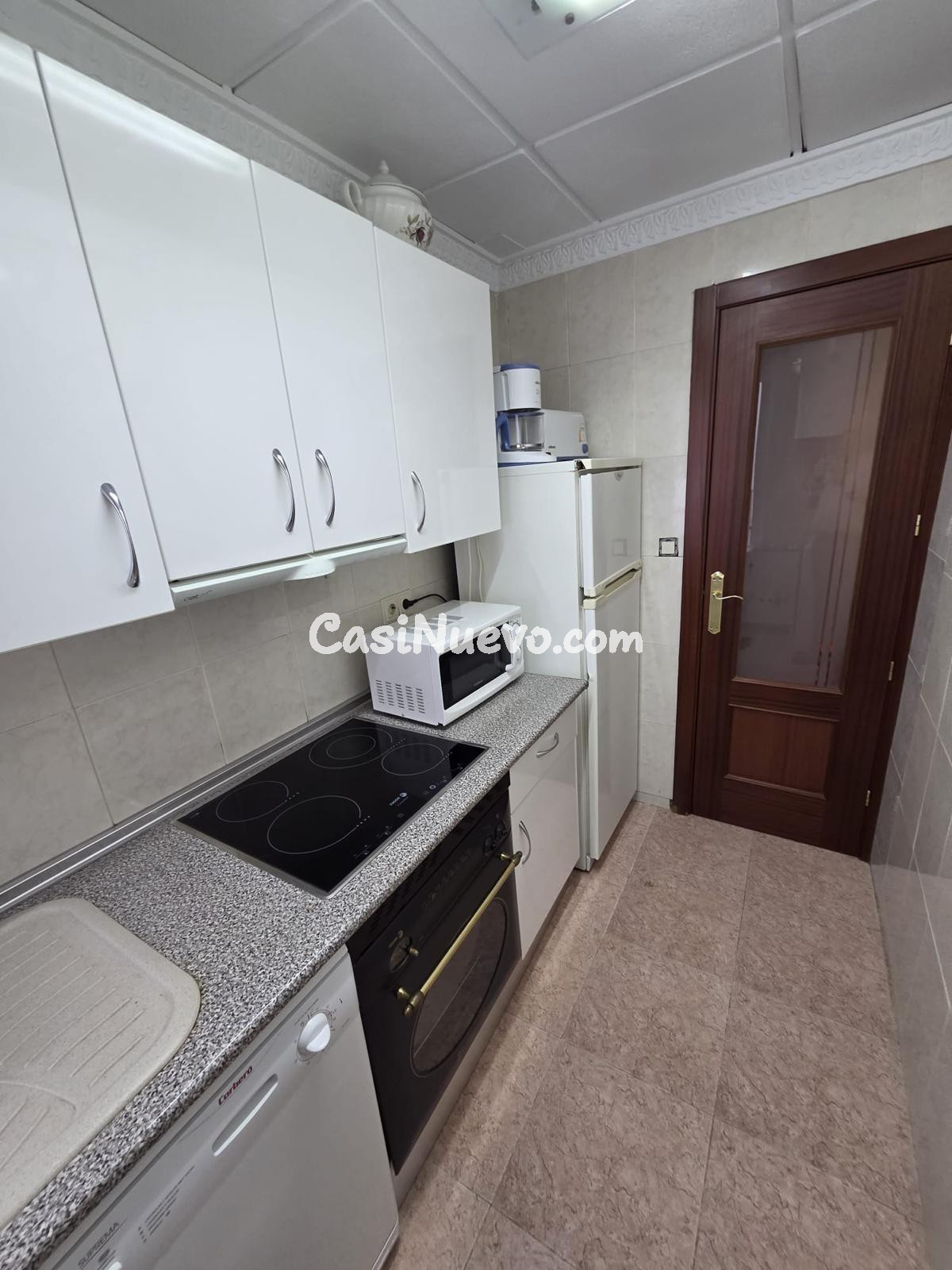 Piso reformado en buena ubicación - foto 11