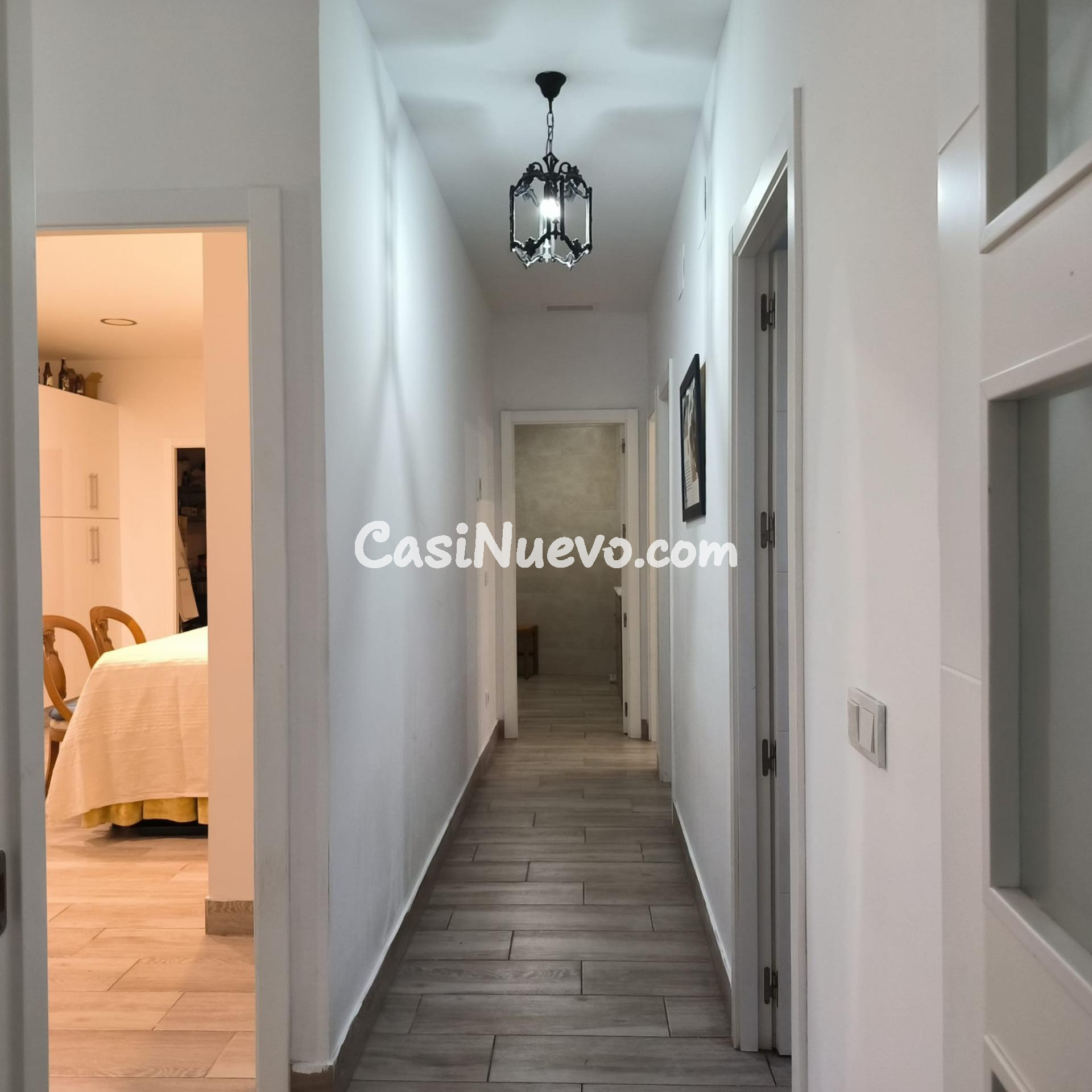 Amplia vivienda a escasos minutos de la glorieta de las Tres - foto 12