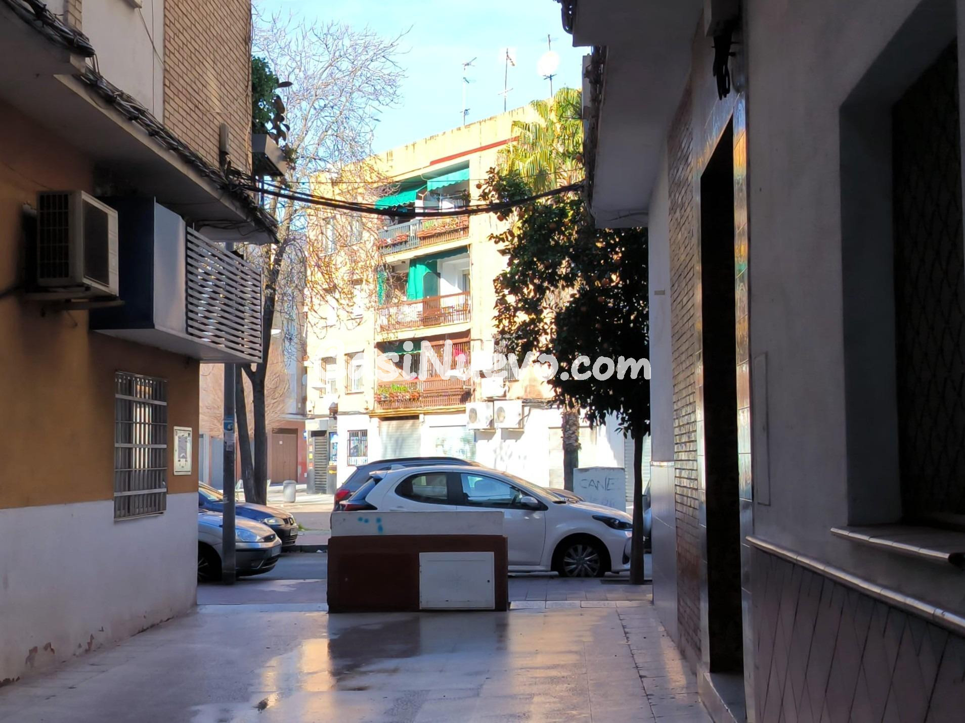 Amplia vivienda a escasos minutos de la glorieta de las Tres - foto 30