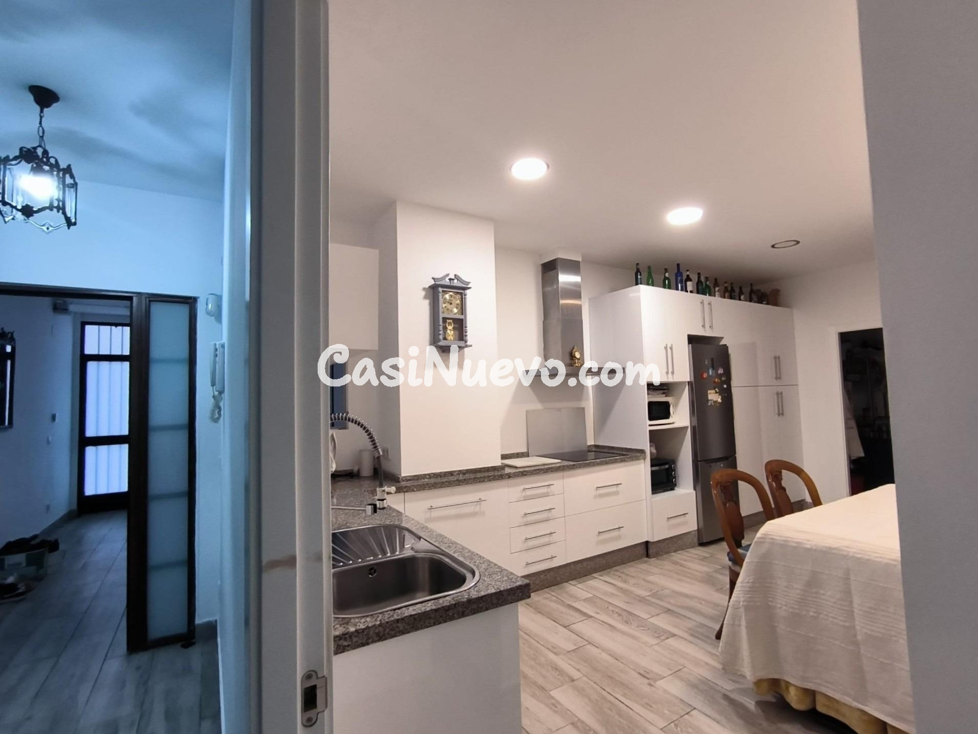 Amplia vivienda a escasos minutos de la glorieta de las Tres - foto 35