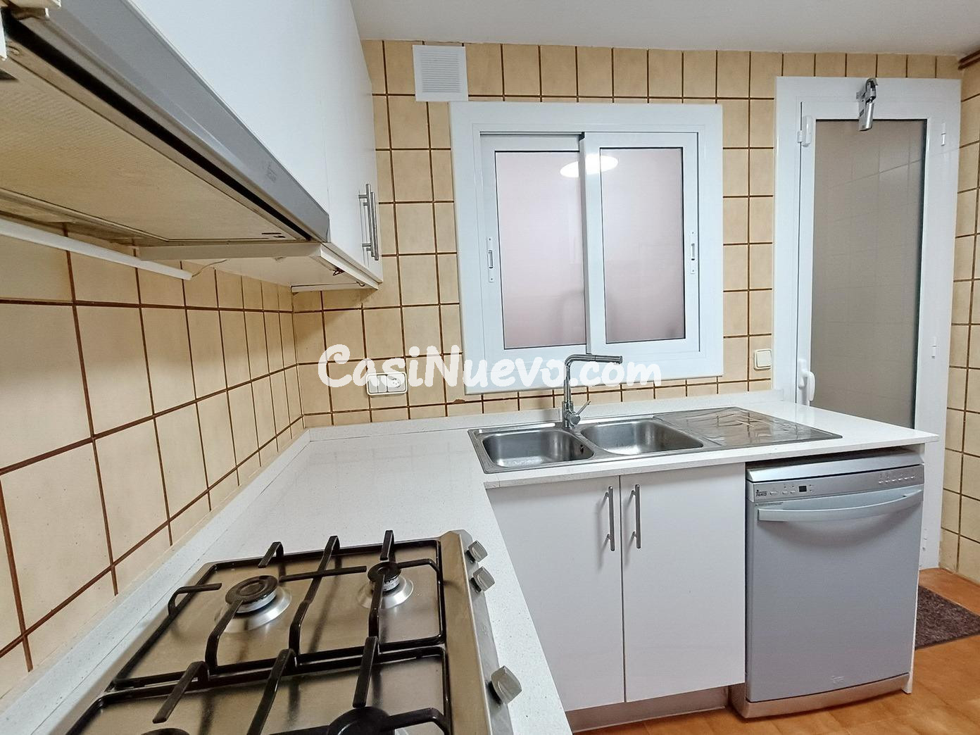ALQUILER DE APARTAMENTO EN EL TURÓ DEL BALÍS - foto 13