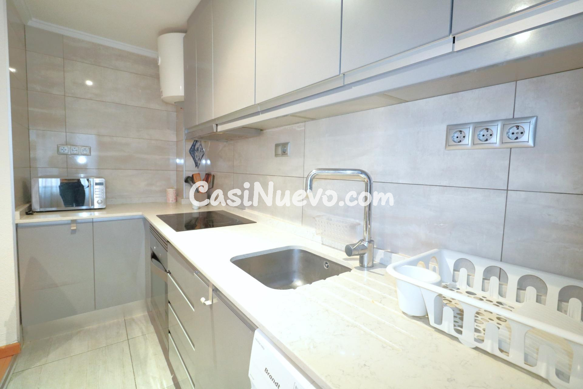 Apartamento reformado de 2 dormitorios en el centro de Torre - foto 6