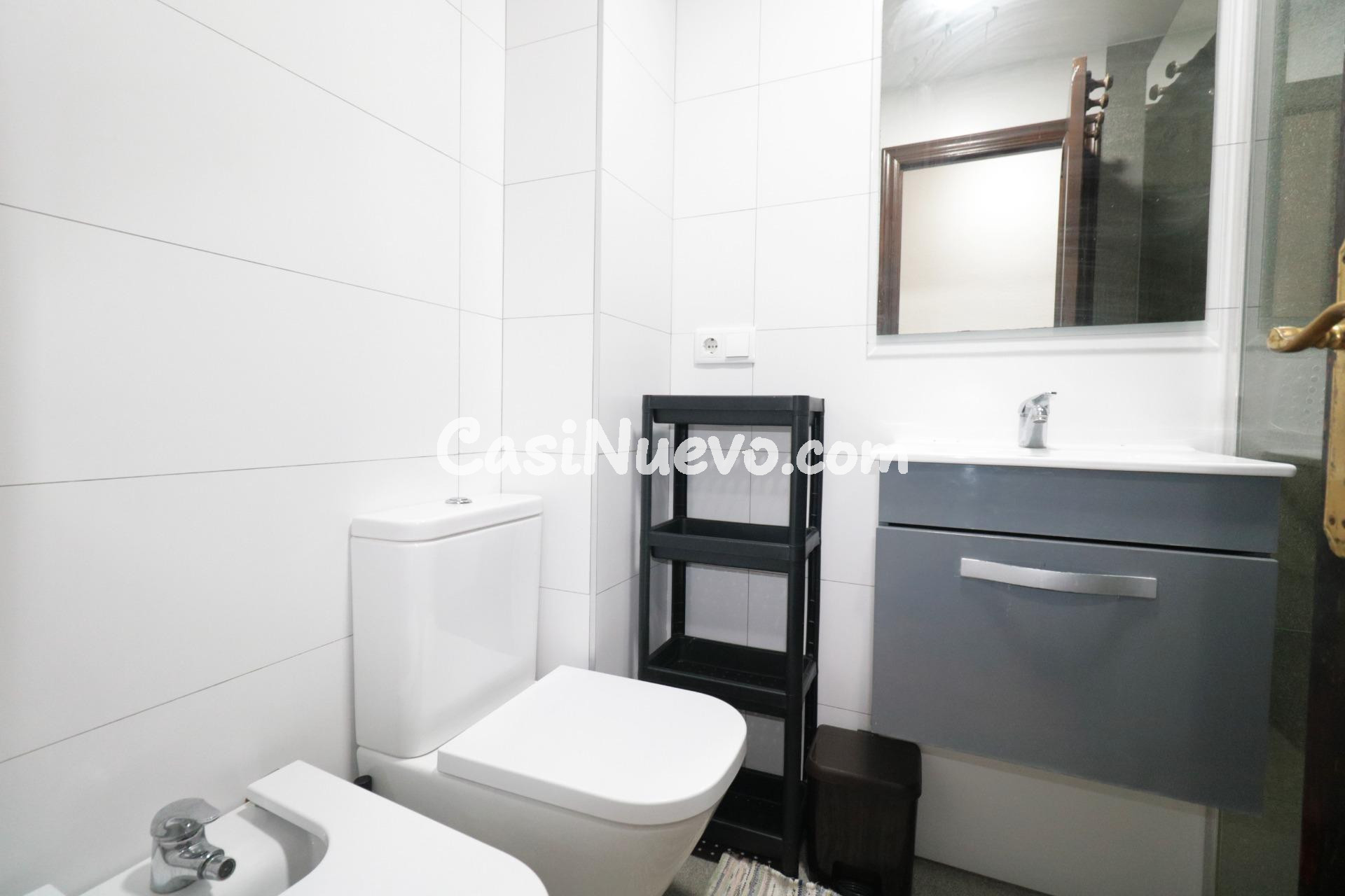Apartamento reformado de 2 dormitorios en el centro de Torre - foto 12
