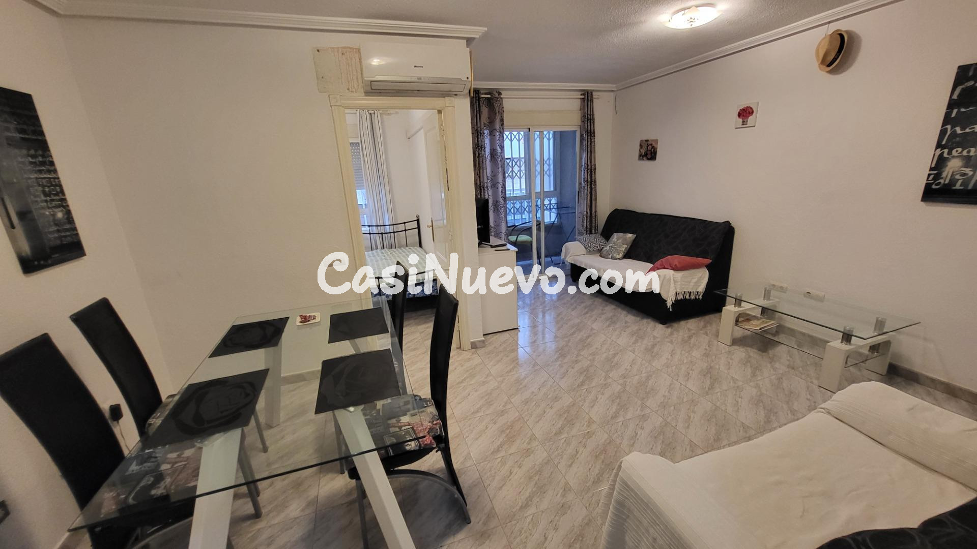 Apartamento de 2 dormitorios en el centro de Torrevieja, cer