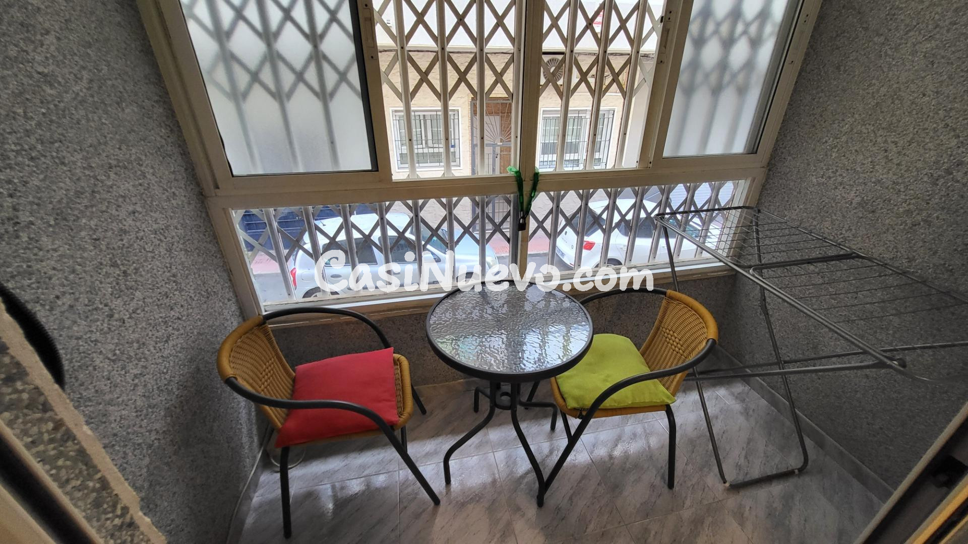 Apartamento de 2 dormitorios en el centro de Torrevieja, cer - foto 13