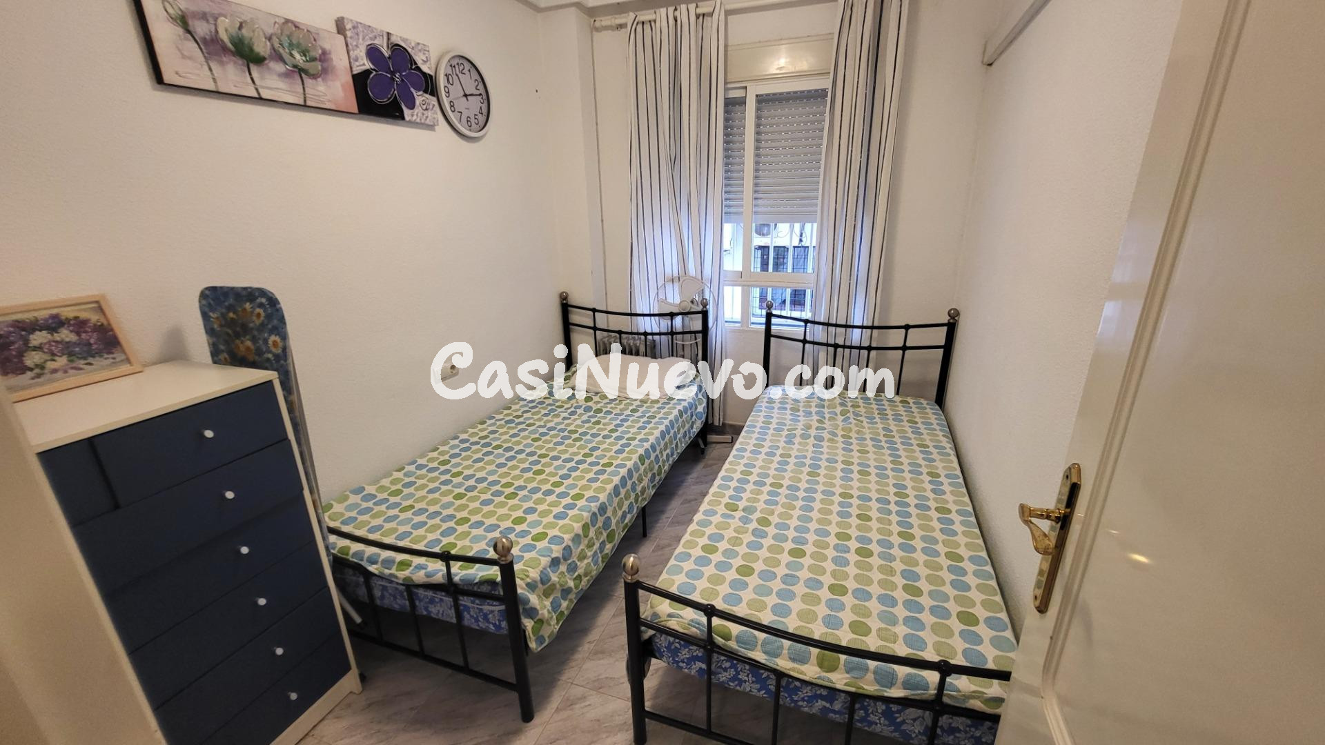 Apartamento de 2 dormitorios en el centro de Torrevieja, cer - foto 15