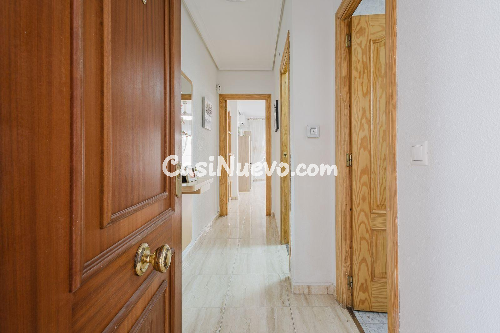 A solo 50 metros del mar — acogedor apartamento con balcón e - foto 2