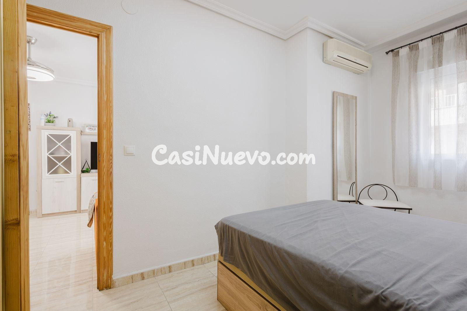 A solo 50 metros del mar — acogedor apartamento con balcón e - foto 20