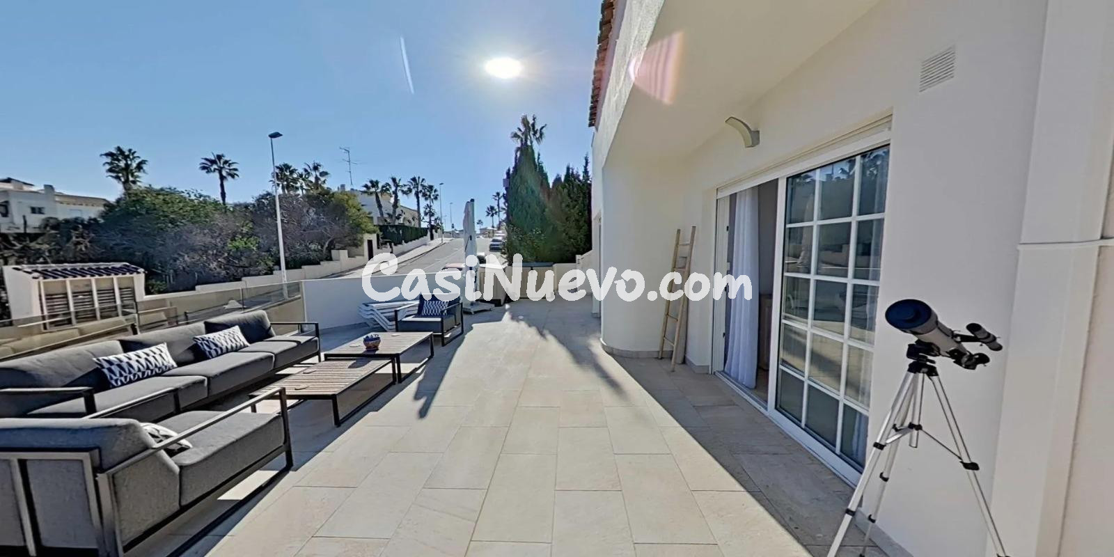 Lujosa villa de 4 dormitorios con piscina y vistas a los cam