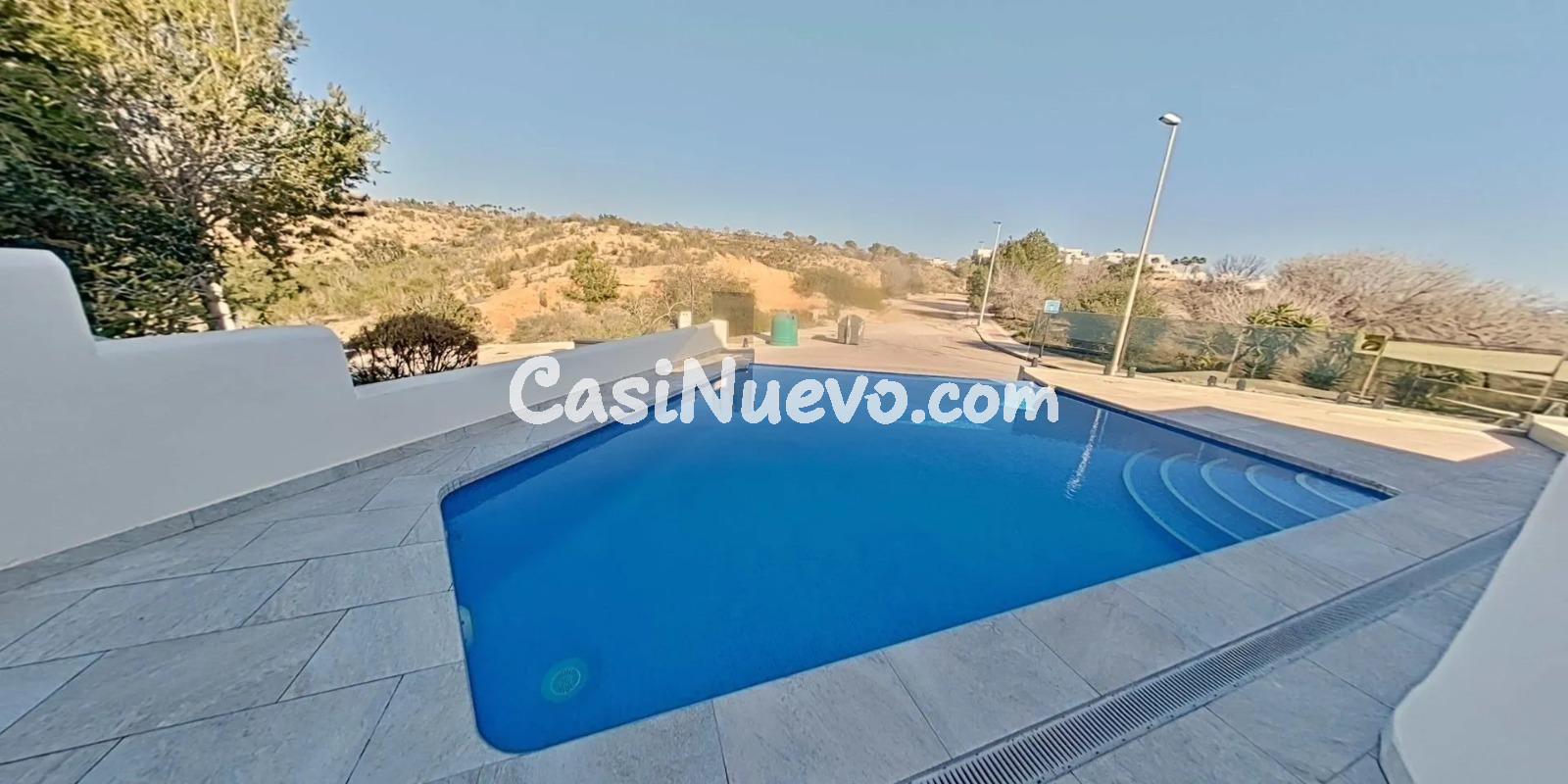 Lujosa villa de 4 dormitorios con piscina y vistas a los cam - foto 16