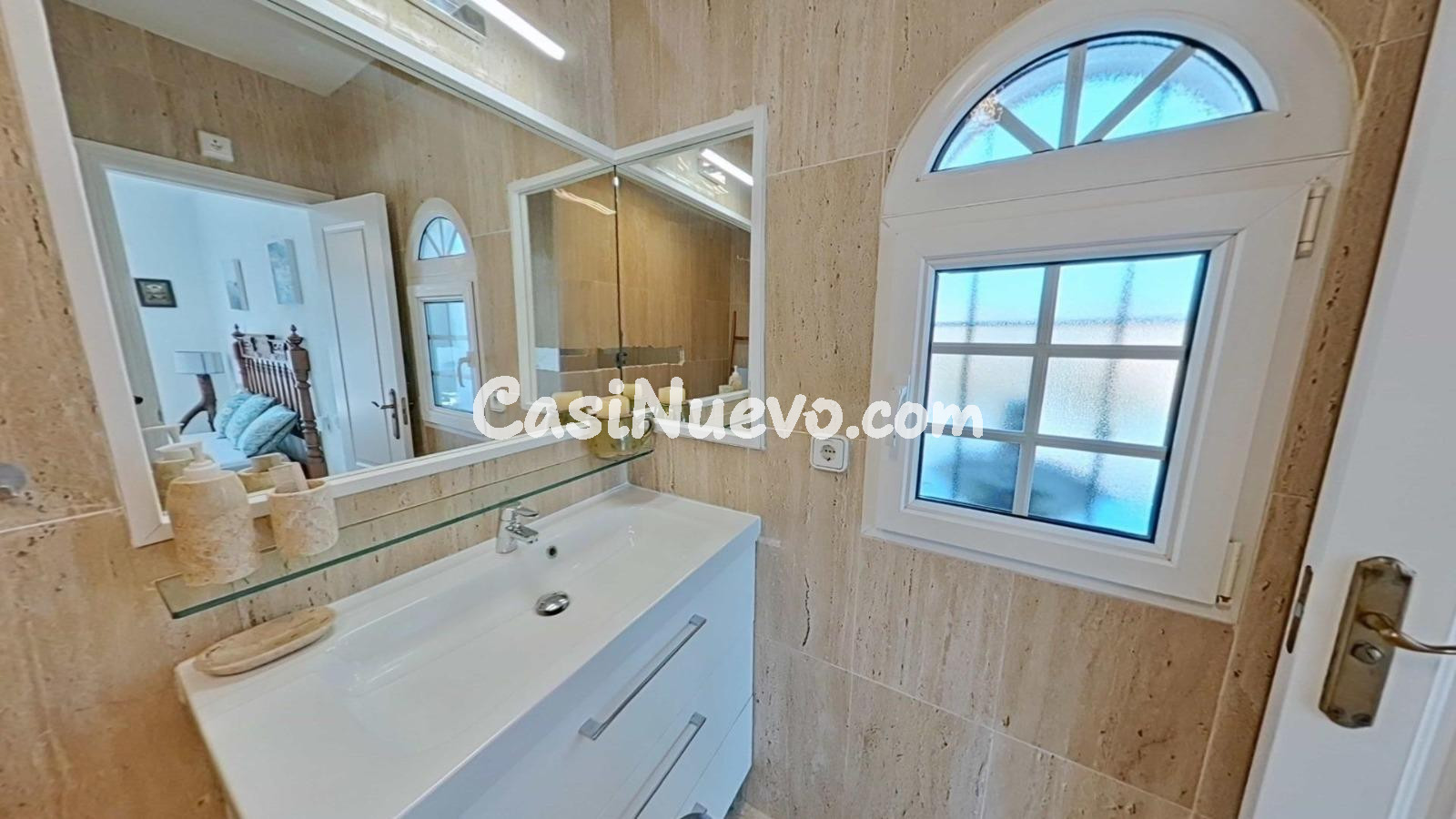 Lujosa villa de 4 dormitorios con piscina y vistas a los cam - foto 27