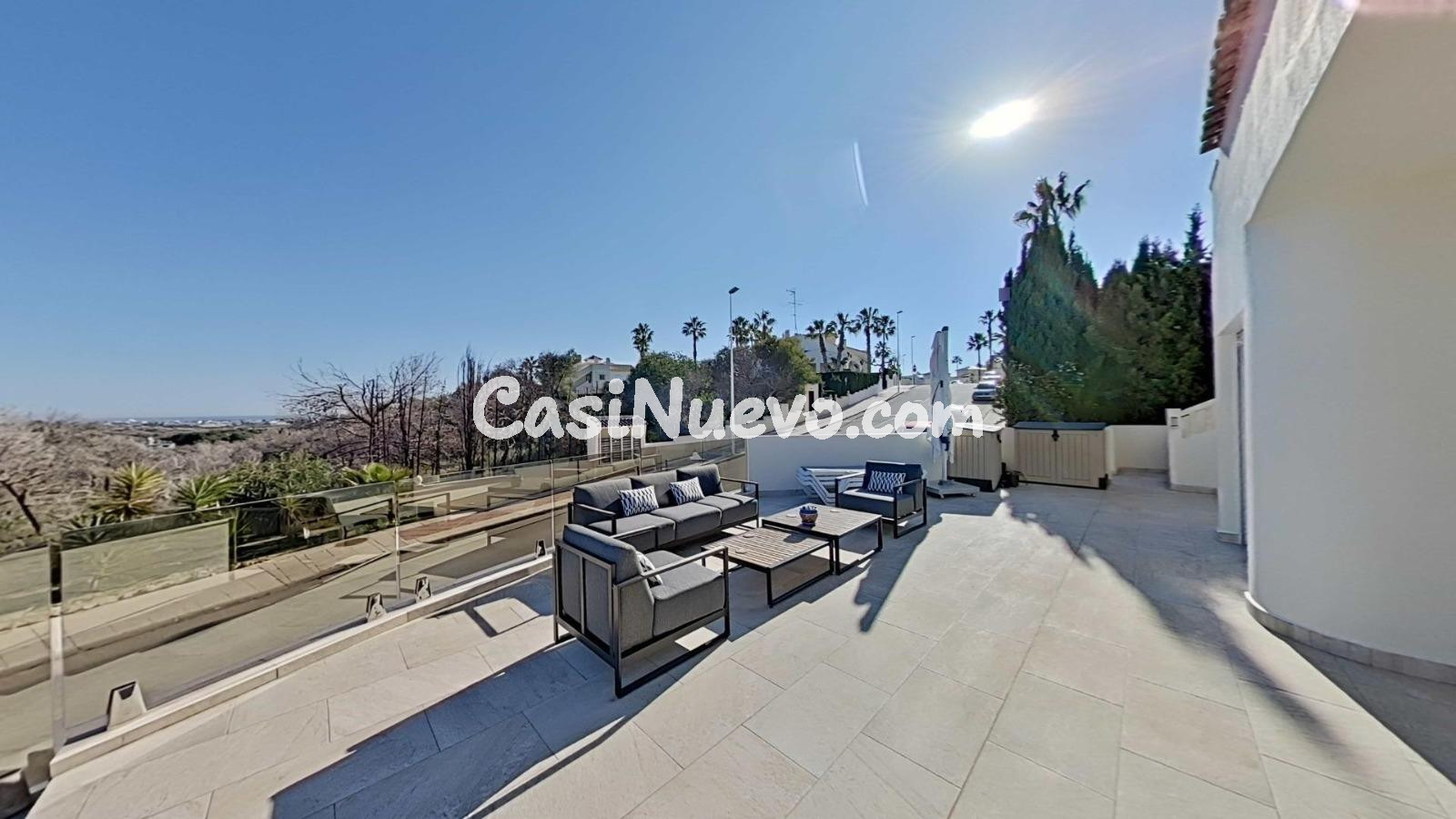 Lujosa villa de 4 dormitorios con piscina y vistas a los cam - foto 36