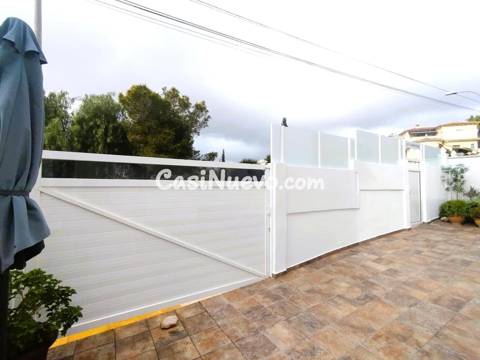 Se vende lujosa villa de 4 dormitorios con piscina en Villam - foto 9