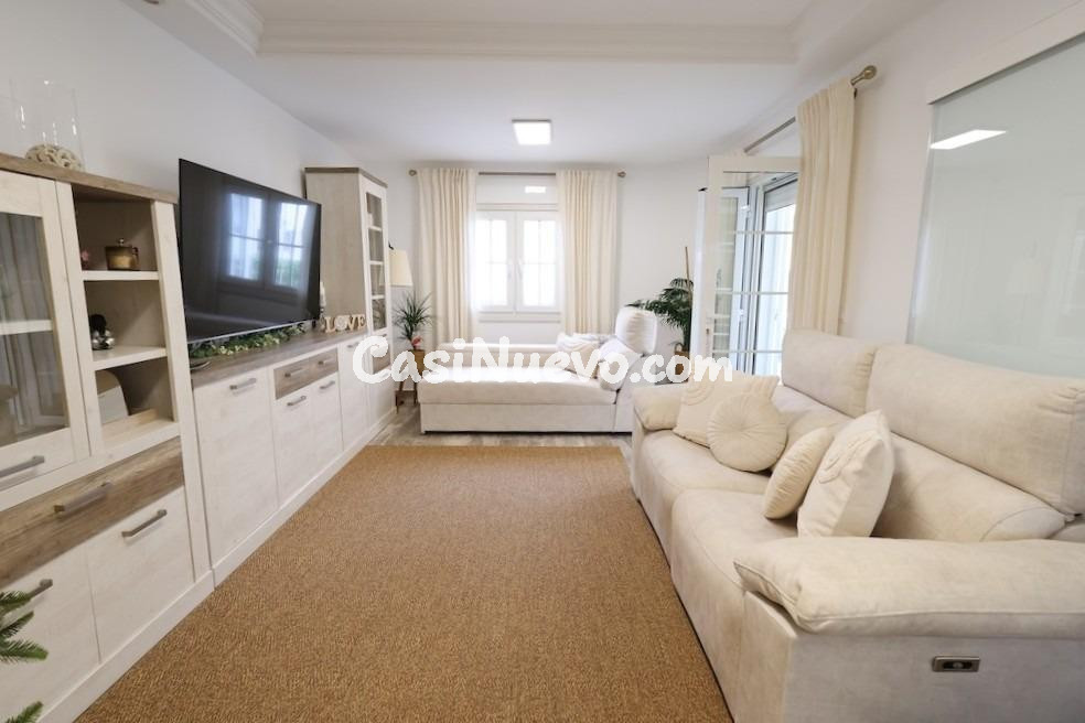 Se vende lujosa villa de 4 dormitorios con piscina en Villam - foto 15