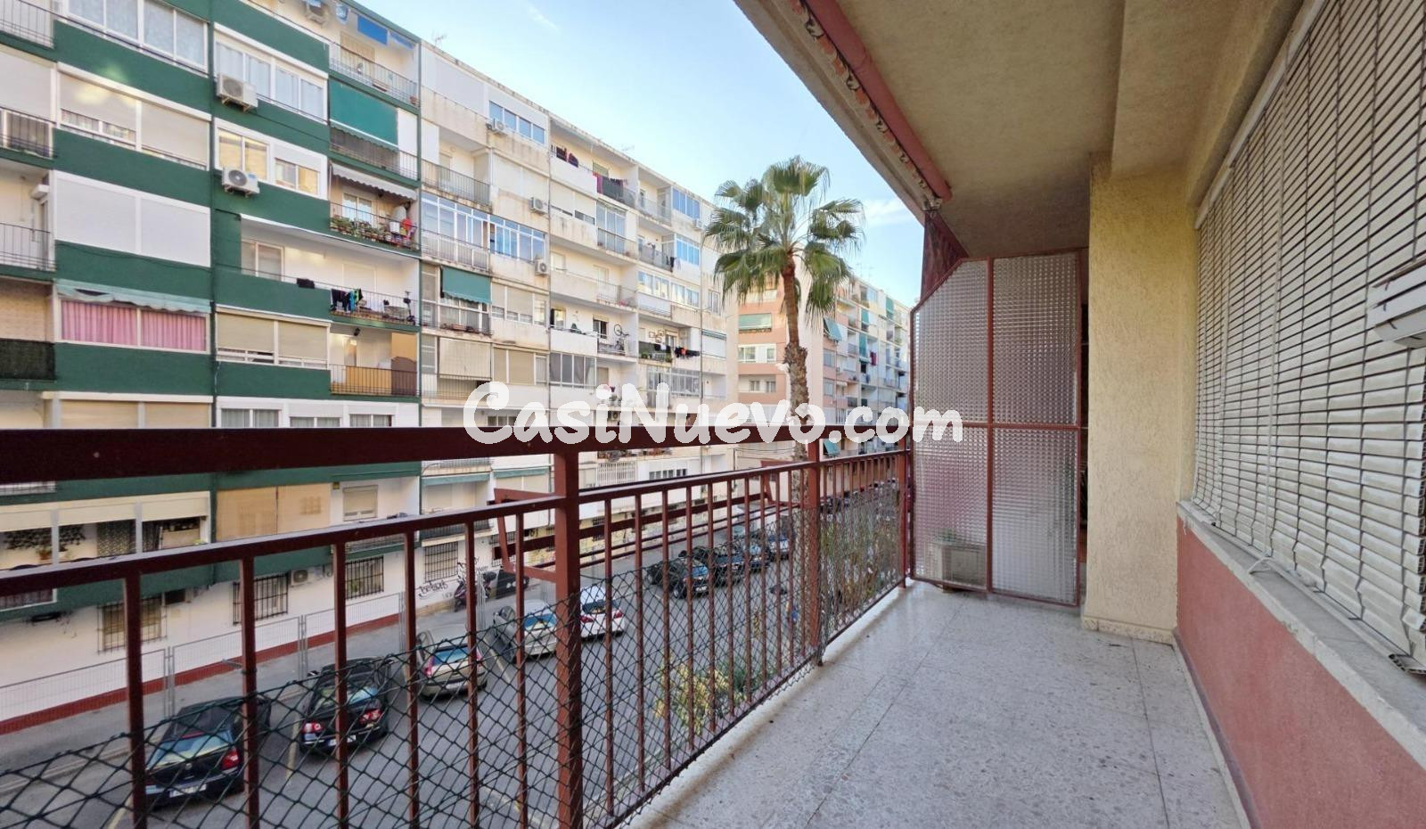 PISO AMPLIO CON ASCENSOR JUNTO A BULEVAR DEL PLA